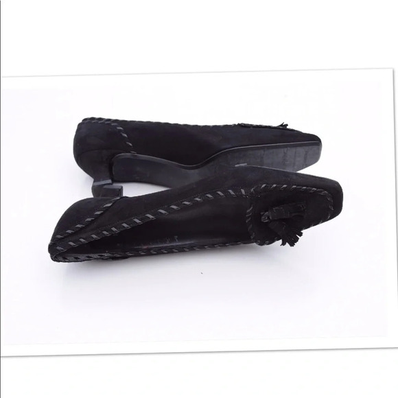 Stuart Weitzman tassel low pumps - Picture 5 of 8